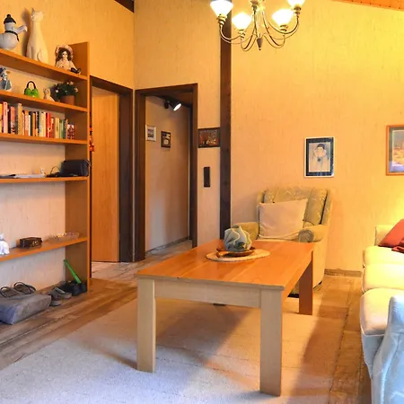 Furnished With Peaceful Neighbourhood Ferienhaus *
