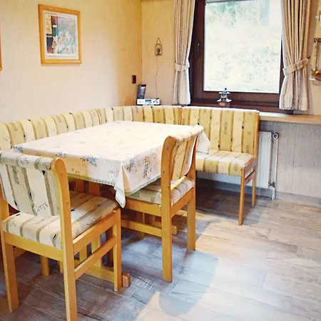 Furnished With Peaceful Neighbourhood メシェデ