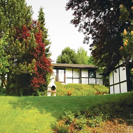 Furnished With Peaceful Neighbourhood 別荘