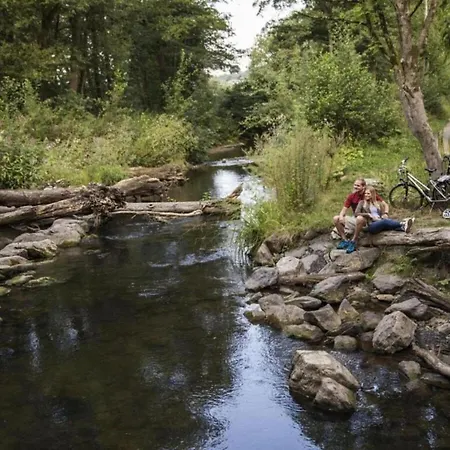 別荘 Furnished With Peaceful Neighbourhood