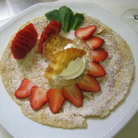 Furnished With Peaceful Neighbourhood *