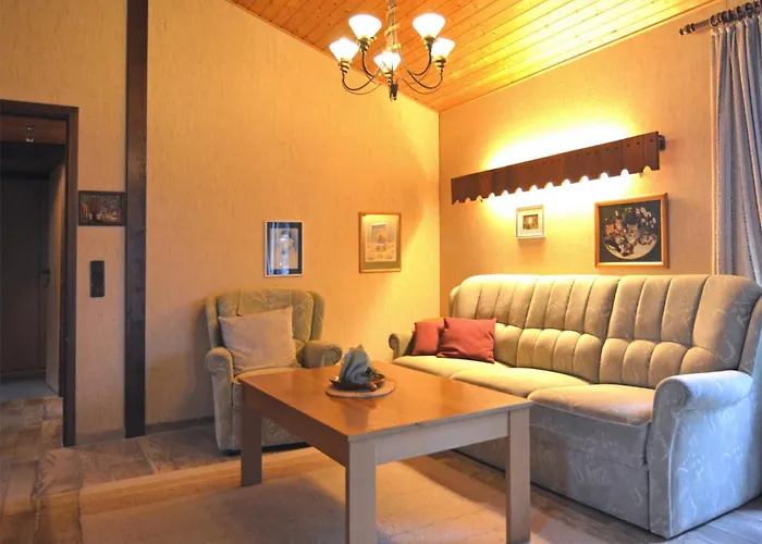 Furnished With Peaceful Neighbourhood بيت للعطل *