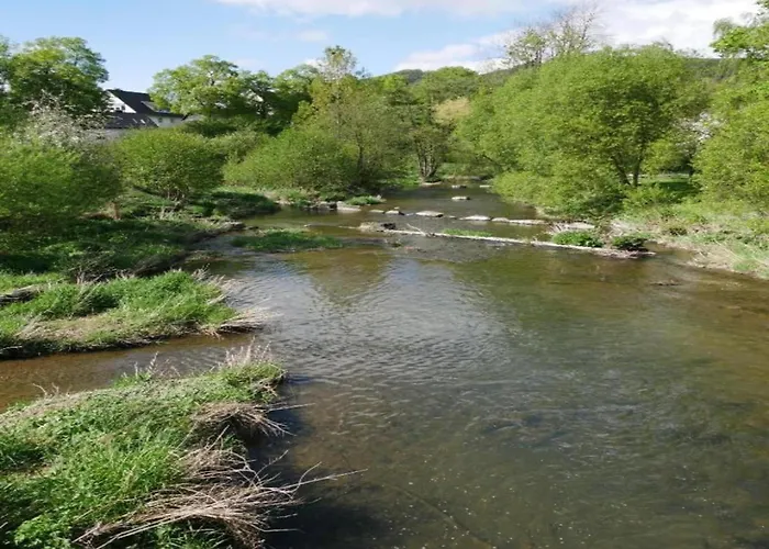 펜션 Furnished With Peaceful Neighbourhood 메체데