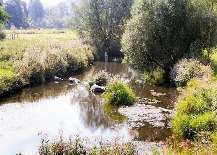 Furnished With Peaceful Neighbourhood بيت للعطل