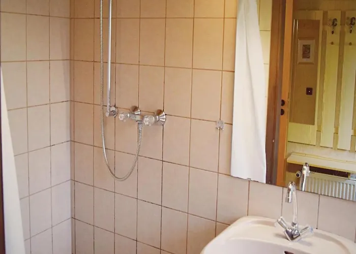 Furnished With Peaceful Neighbourhood بيت للعطل ميشيده