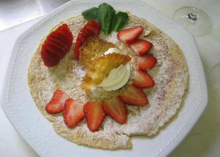 Furnished With Peaceful Neighbourhood *